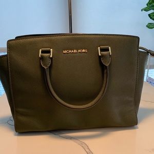 Michael Kors Medium Olive Selma Satchel